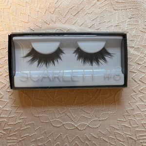Huda Beauty Scarlett eyelashes #8